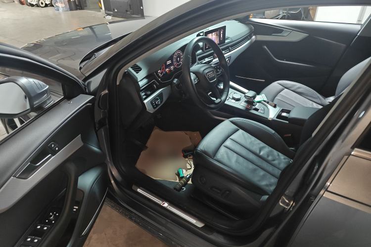 Used Audi A4 2020 Avant Avant-garde 40 TFSI Fashionable and Dynamic Model