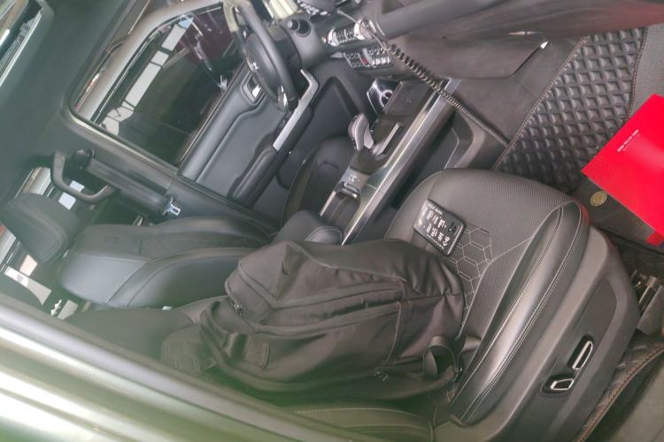 Used 212 T01 2024 2.0T Explorer