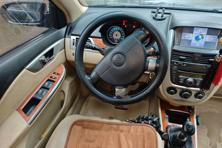 Used Buick Excelle 2011 1.6 LE-MT
