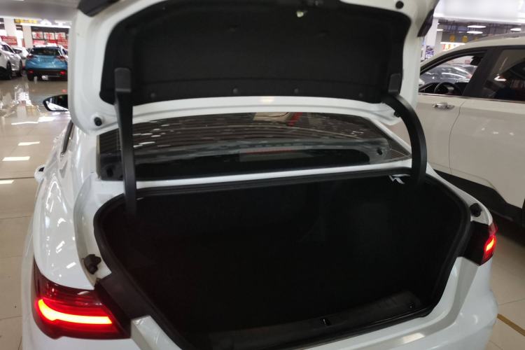 Used Geely Auto Binray 2019 200T Manual Binchi Edition
