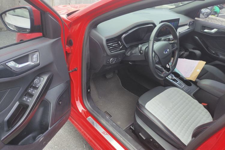 Used Ford Focus 2021 Sedan EcoBoost 180 Automatic ST Line
