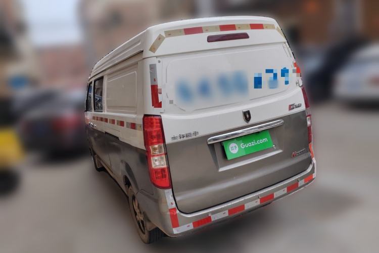 Used Jinbei New Hiace X30L 