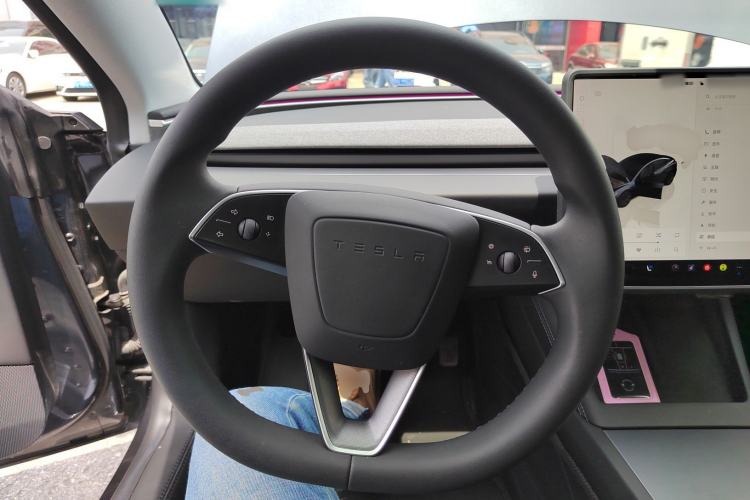 Used Tesla Model 3 2023 Rear-Wheel-Drive Version
