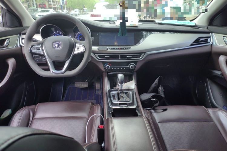 Used CHANGAN Eado 2018 1.6L GDI Automatic LingShang Model Center Console