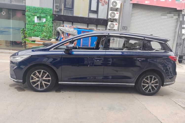 Used BYD Song MAX New Energy 2022 DM-i 105KM Flagship Model Left Side