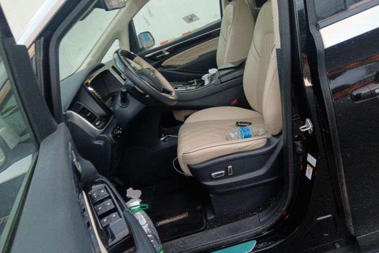 Used GAC Trumpchi M8 2021 Master Series 390T Four-Seat Glory Edition Left Front Seat