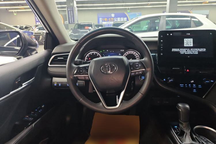 Used Toyota Camry 2023 2.0G Luxury Edition