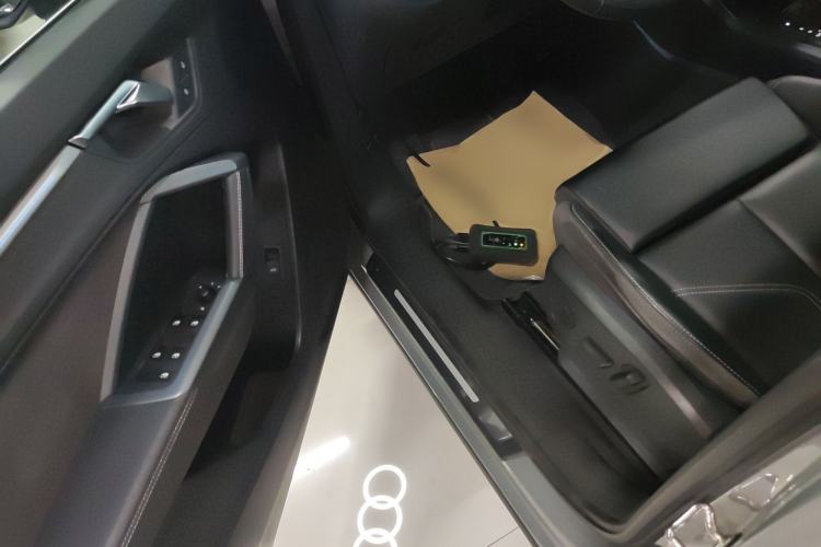 Used Audi Q3 2024 35 TFSI Ambition Dynamic Edition
