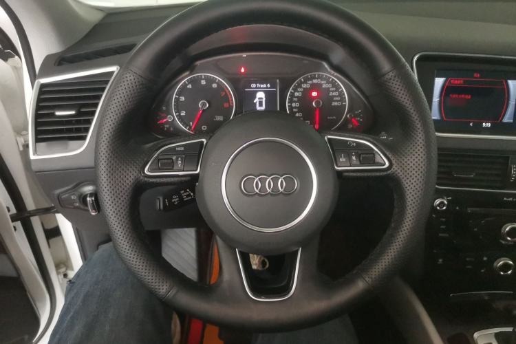 Used Audi Q5 2018 Collector's Edition 40 TFSI Ambition Model
