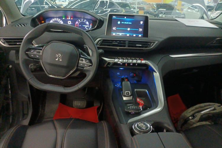 Used Peugeot 4008 2019 Revised Version 360THP – First Edition Center Console