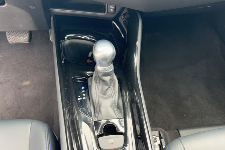 Used Toyota C-HR 2020 2.0L Leading Edition Gear Lever