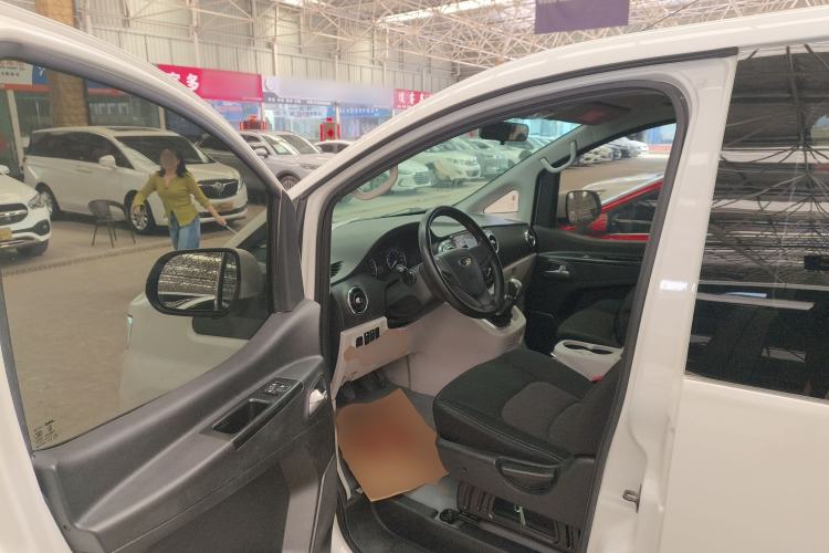 Used JAC Refine M3 2019 IKEA Edition 1.8L Luxury Model Driver Seat