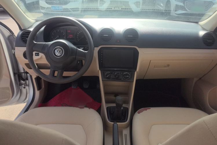 Used Volkswagen Jetta 2015 Value Edition 1.6L Manual Fashionable Style
