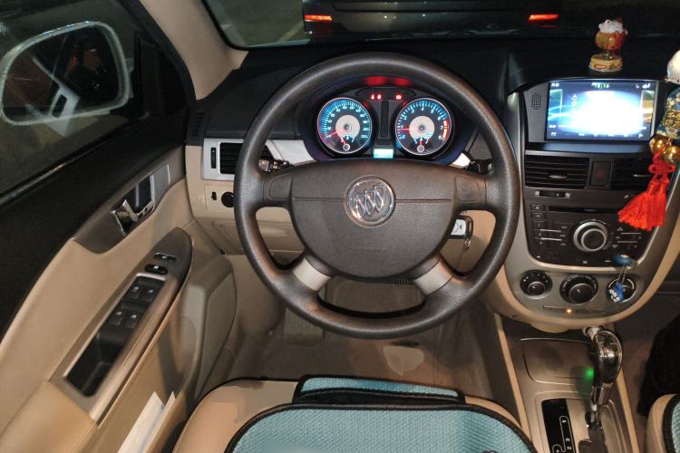 Used Buick Excelle 2013 1.5L Automatic Classic Model
