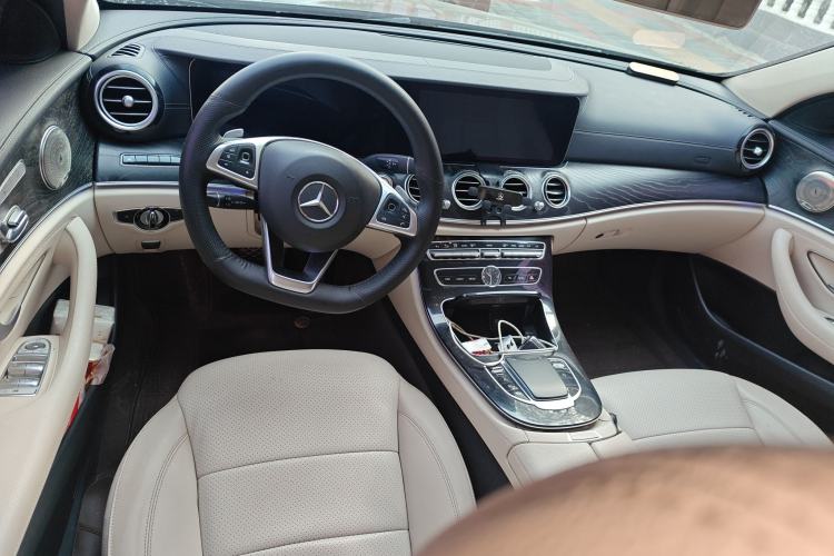 Used Mercedes-Benz E-Class 2016 E 300 L Sporty and Stylish Model