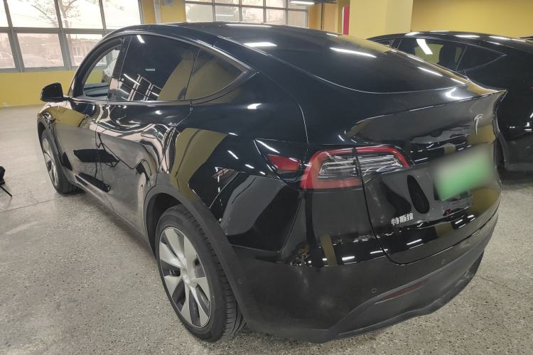 Used Tesla Model Y 2024 Long-Range All-Wheel-Drive Version Rear Left 45 Deg