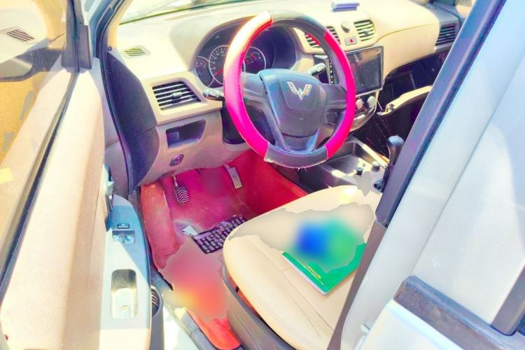Used Wuling Hongguang 2018 1.5L Classic S Standard Model
