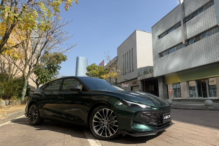 Used MG 7 2023 1.5T DCT Elegant & Graceful Edition
