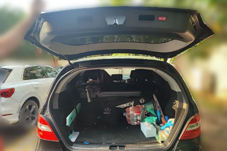 Used Mercedes-Benz R-Class 2017 R 320 4MATIC Business Edition Prestige Model