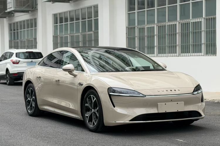 Used Hima Luxeed S7 2024 Pro Rear-Drive Long-Range Version
