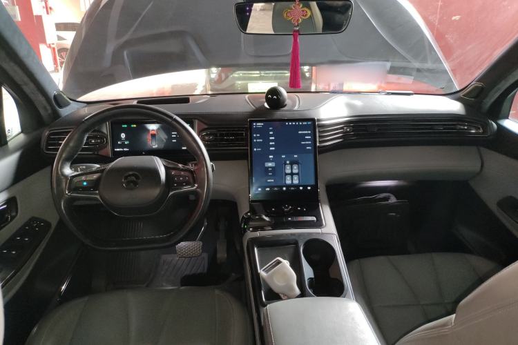 Used Nio ES8 2020 580 km Range Signature Edition Six-Seater Version
