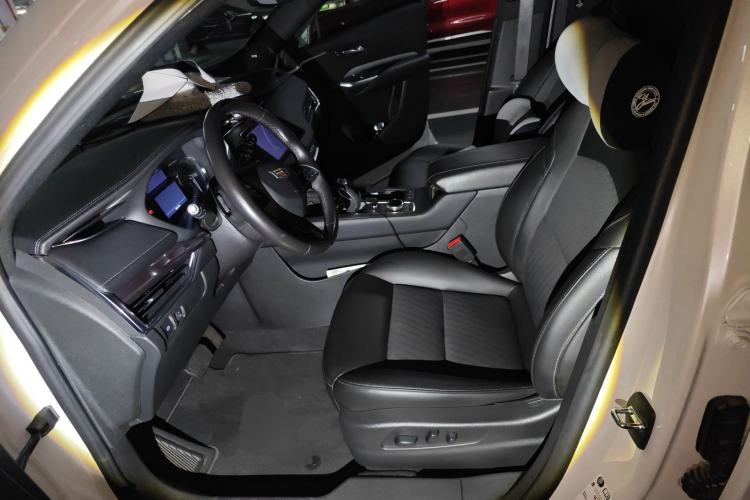 Used Cadillac XT4 2018 28T Two-Wheel Drive Tech Version