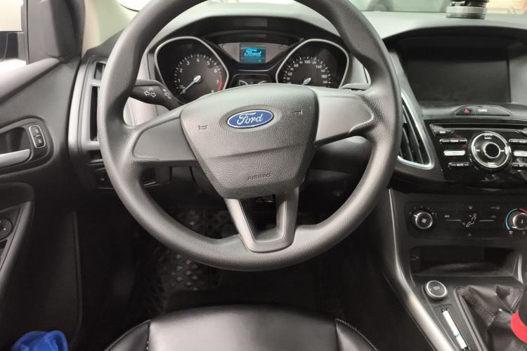 Used Ford Focus 2018 Hatchback Classic 1.6L Manual Comfort Plus SmartDrive Edition
