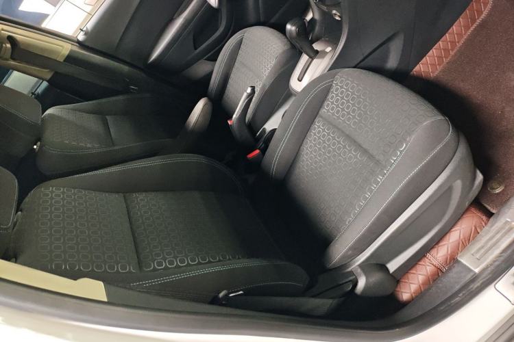 Used Chevrolet Trax 2016 1.4T Automatic Two-Wheel Drive Comfort Version with Sunroof