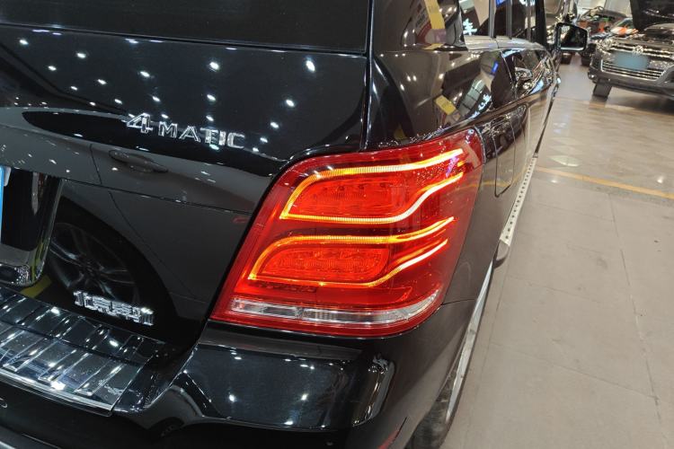 Used Mercedes-Benz GLK-Class 2015 GLK 300 4MATIC Luxury Ultimate Edition
