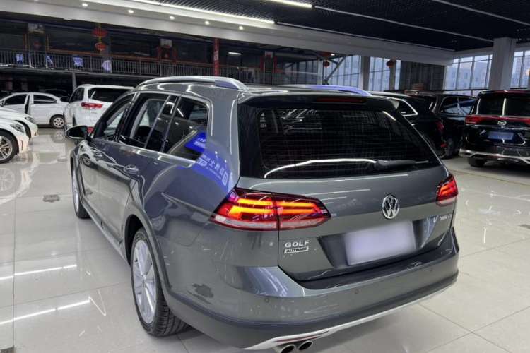 Used Volkswagen Golf 2019 1.8TSI Travel Edition