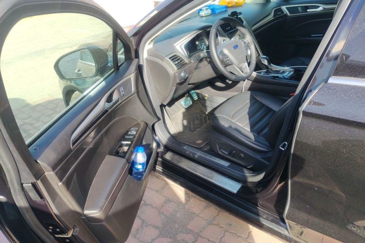 Used Ford Mondeo 2013 2.0L GTDi 200 Fashion Edition