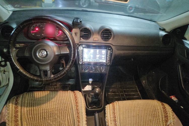 Used Volkswagen Jetta 2013 1.6L Manual Fashion Edition
