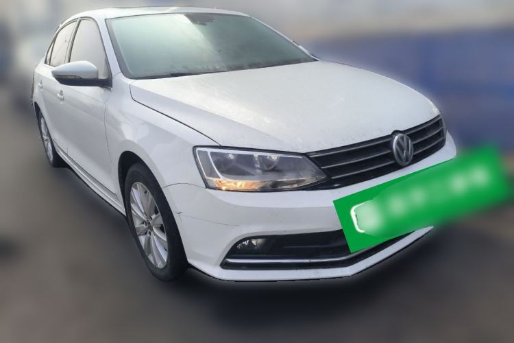 Used Volkswagen Sagitar 2015 1.6L Automatic Comfort Model Front Right 45 Deg