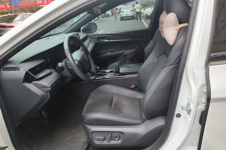 Used Toyota Camry 2024 Dual-Motor 2.0 HXS Sport Plus Edition