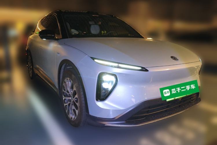 Used Nio ES6 2024 75 kWh Front Right 45 Deg