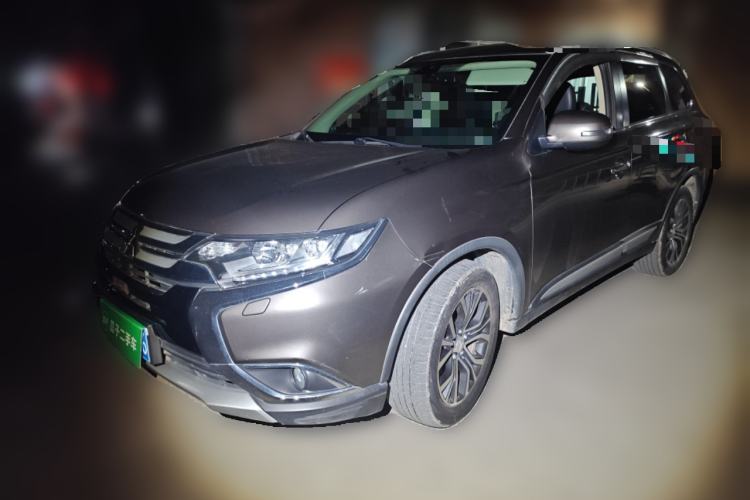Used Mitsubishi Outlander 2016 2.4L 4x4 Luxury Edition 7-Seater
