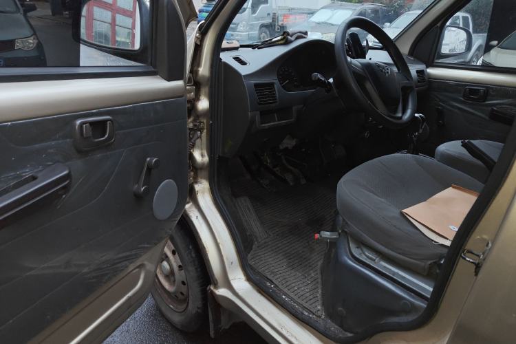 Used Wuling Rongguang 2019 1.5L Extended Basic Version Driver Seat