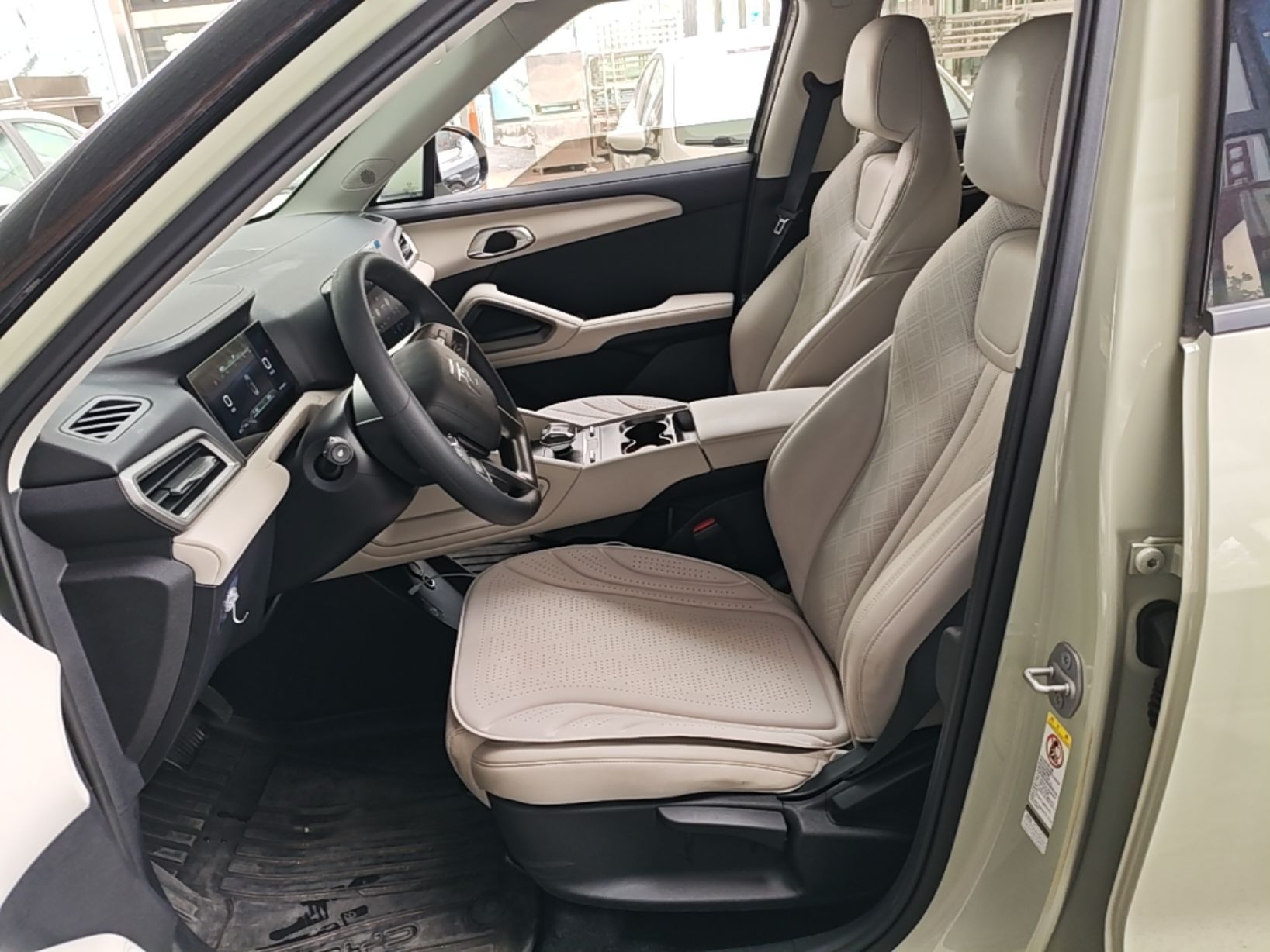 BYD Yuan UP 2024 401 km Active Version — снимка 17