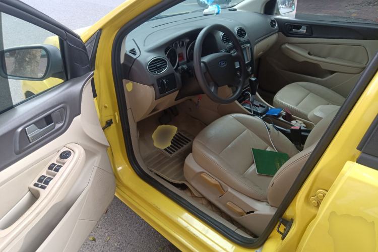 Used Ford Focus 2011 Hatchback 1.8L Automatic Fashion Edition