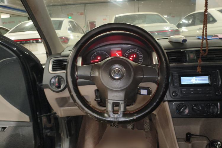 Used Volkswagen Santana 2015 1.4L Manual Comfort Edition
