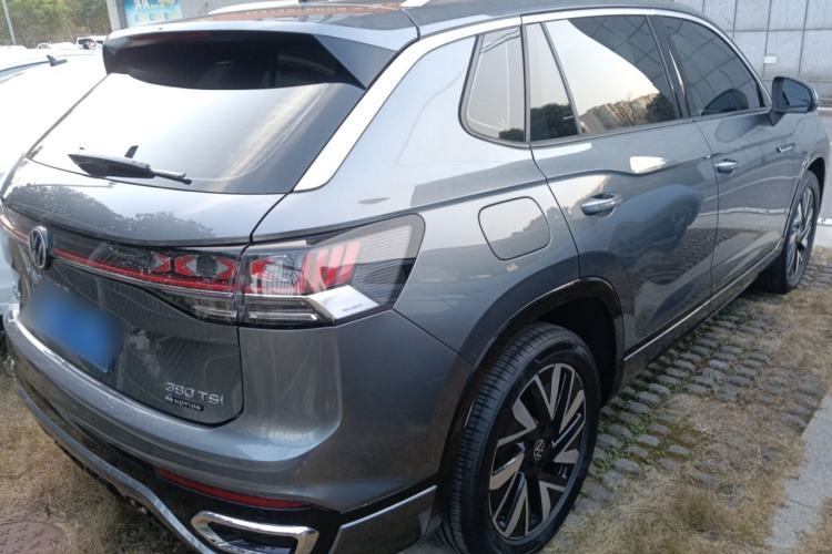 Used Volkswagen Tayron 2023 Revised Version 380TSI All-Wheel Drive R-Line High-Energy Edition
