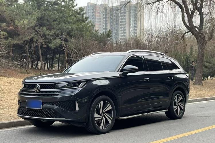 Used Volkswagen Tavendor 2024 380TSI All-Wheel-Drive R-Line Cruise Premium Edition