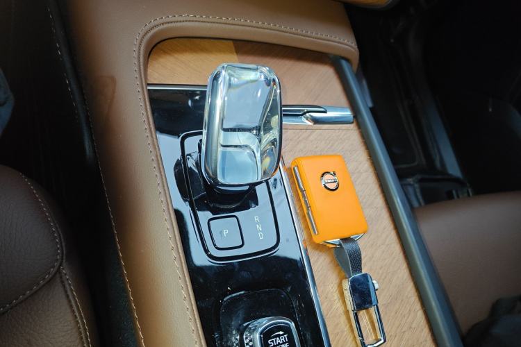 Used Volvo XC90 2023 B6 Zhiyi Luxury Edition 7-Seater
