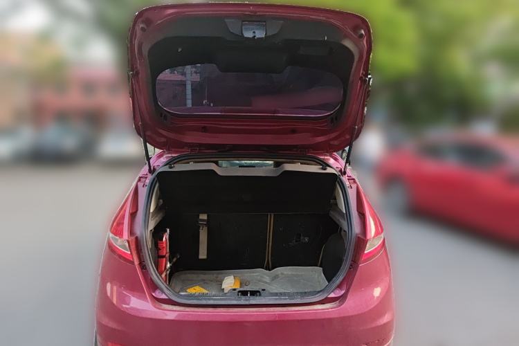 Used Ford Fiesta 2011 Hatchback 1.5L Automatic Fashion Edition
