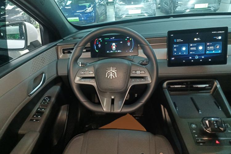 Used BYD Qin PLUS 2025 DM-i Smart Drive 55KM Leading Model