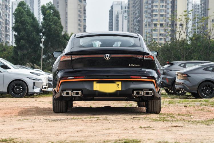 Used CHANGAN UNI-V 2024 1.5T Prestige Sport Edition
