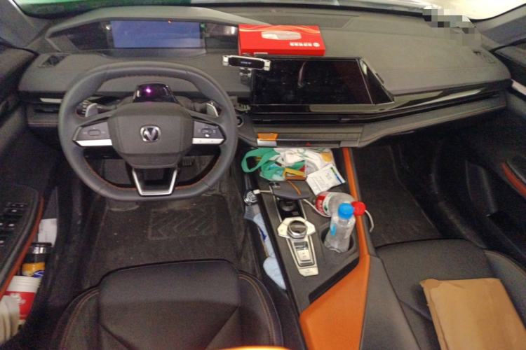 Used CHANGAN UNI-V 2022 1.5T Prestige Version
