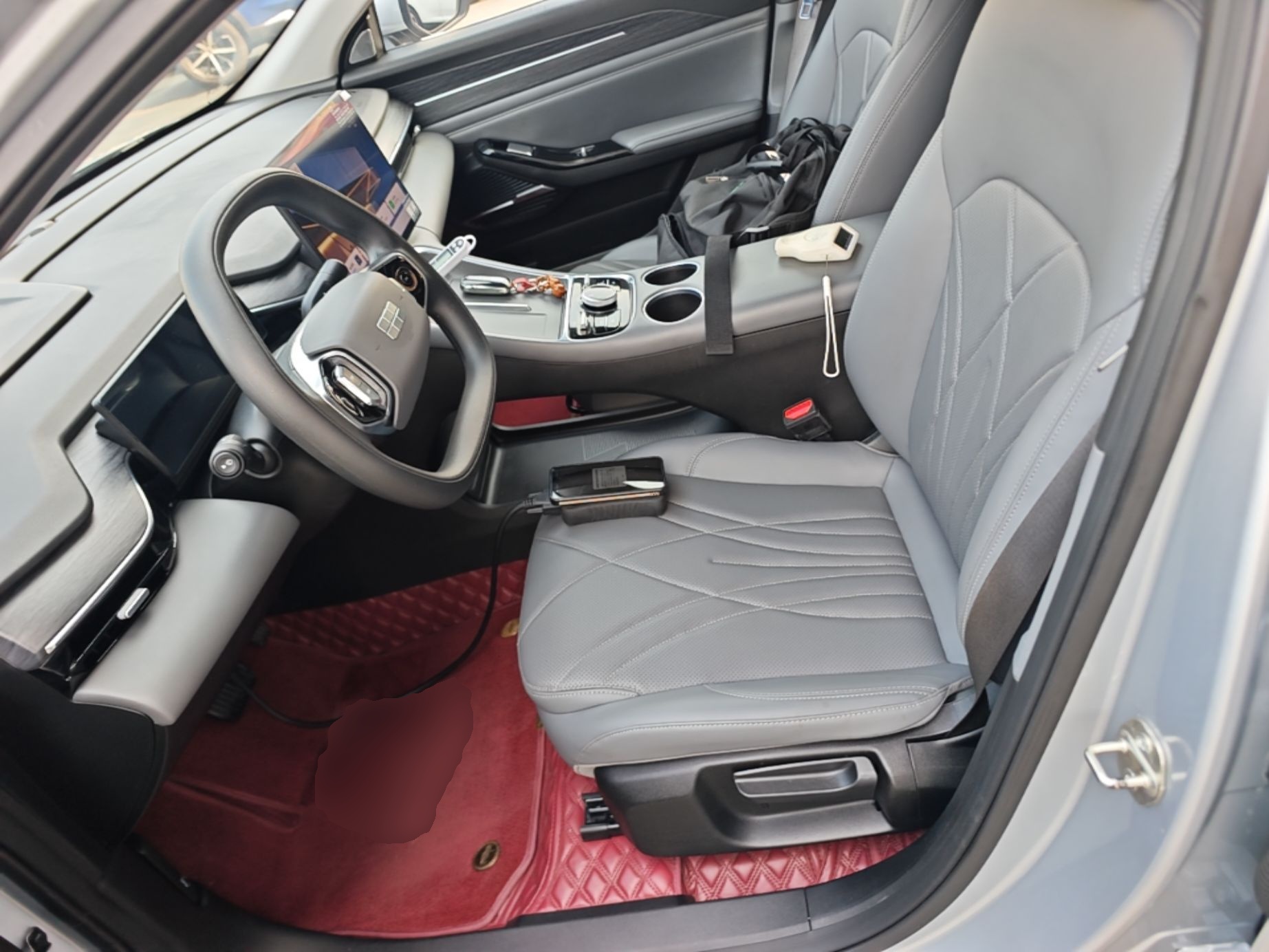 Geely Galaxy L6 2025 EM-i 60km Launch Edition — снимка 17