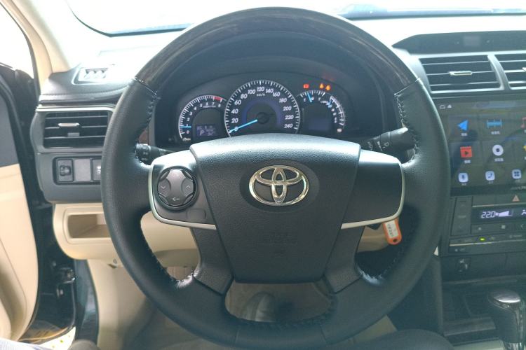 Used Toyota Camry 2015 2.0G Premier Edition
