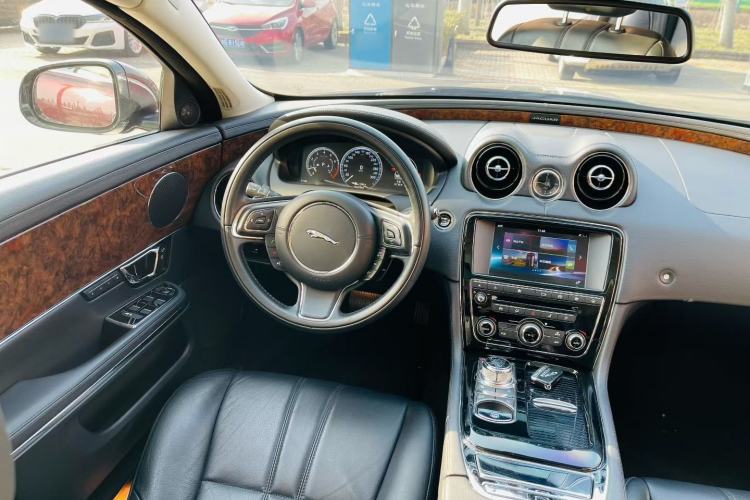 Used Jaguar XJ 2016 XJL 3.0 SC Two-Wheel-Drive Elegant Business Edition
